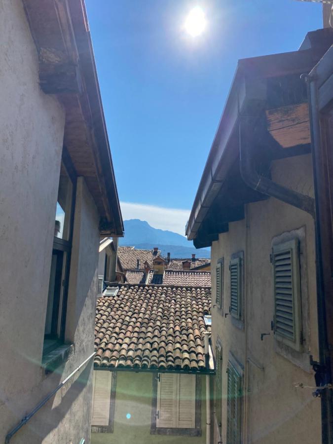 Gemütliches Mit 2 Schlafzimmern Und 1 Wohnzimmer In Altstadt Apartment Riva del Garda